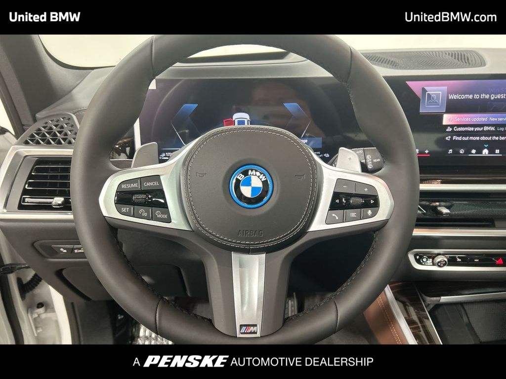 Thumbnail: 2026 BMW X5 - 14