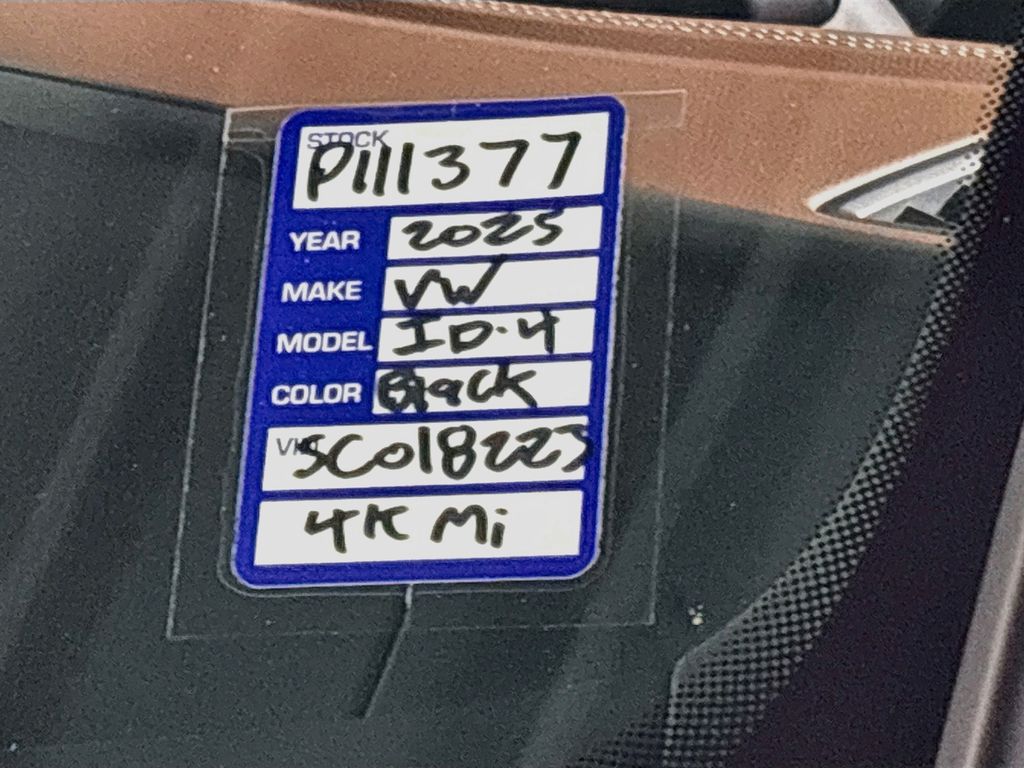 2025 Volkswagen ID.4 Pro