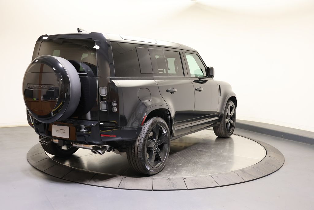 Thumbnail: 2026 Land Rover Defender - 5
