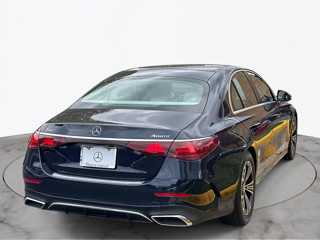 Thumbnail: 2025 Mercedes-Benz E-Class - 7