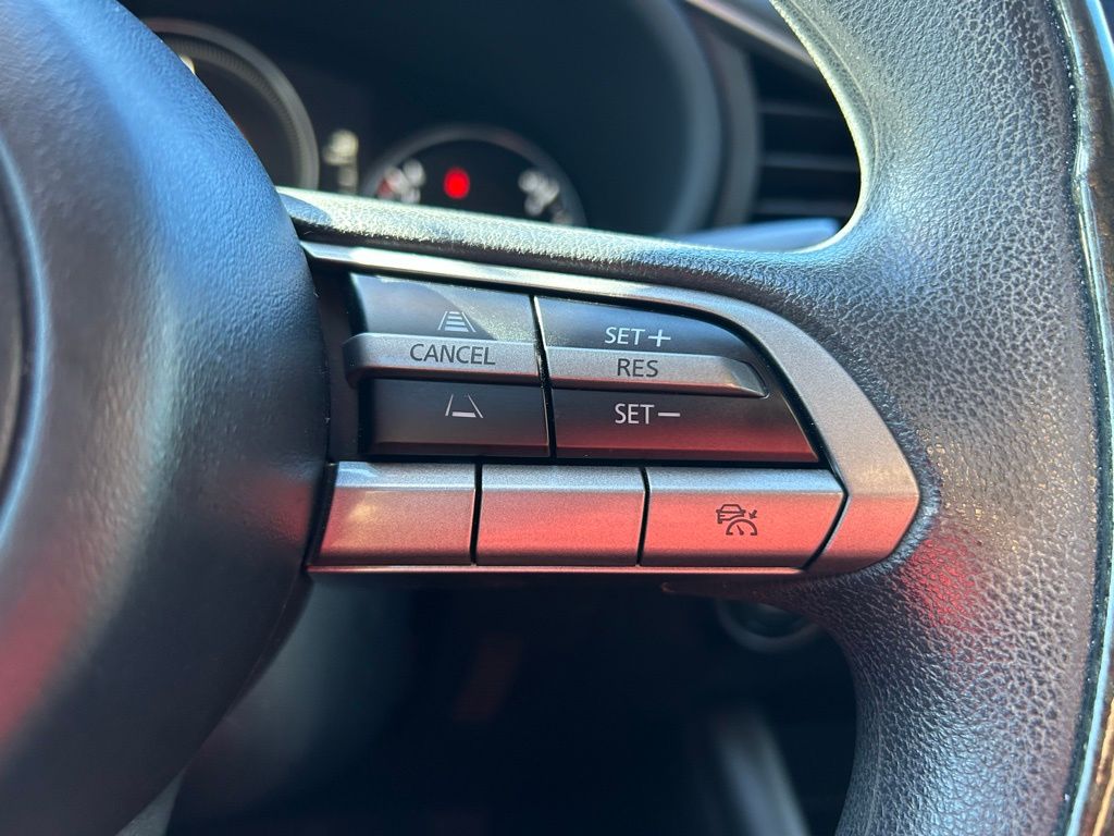 Thumbnail: 2021 Mazda Mazda3 - 18