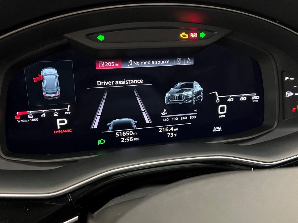 Thumbnail: 2021 Audi Q8 - 27