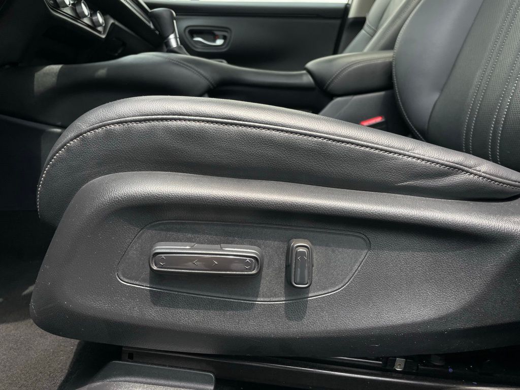 2023 Honda HR-V EX-L 25