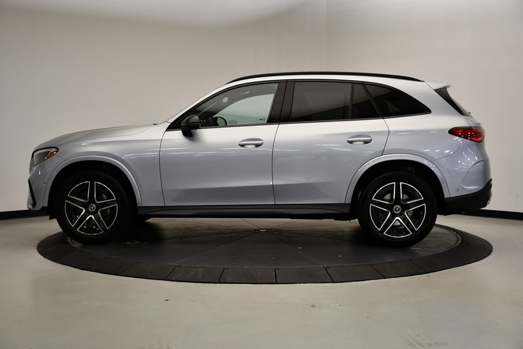 Thumbnail: 2026 Mercedes-Benz GLC - 2