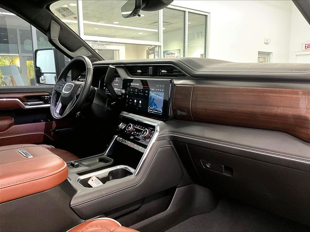 2025 GMC Sierra 2500HD — photo 14