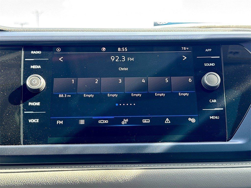 New 2024 Black Pearl Volkswagen 1.5T SE image 15