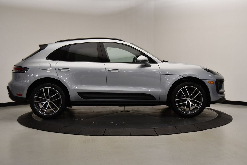 2024 Porsche Macan  6