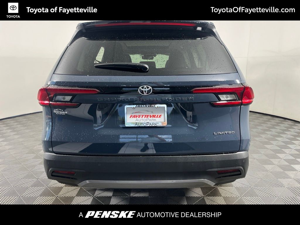 Thumbnail: 2026 Toyota Grand Highlander - 13
