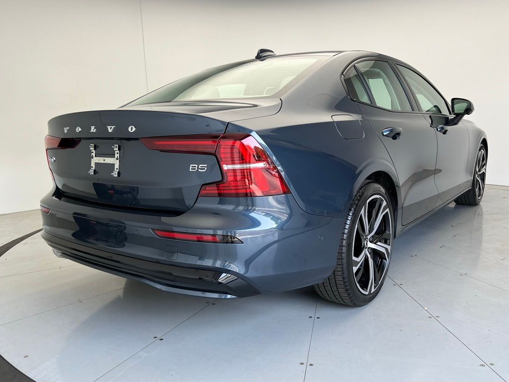 2024 Volvo S60 B5 Plus 3