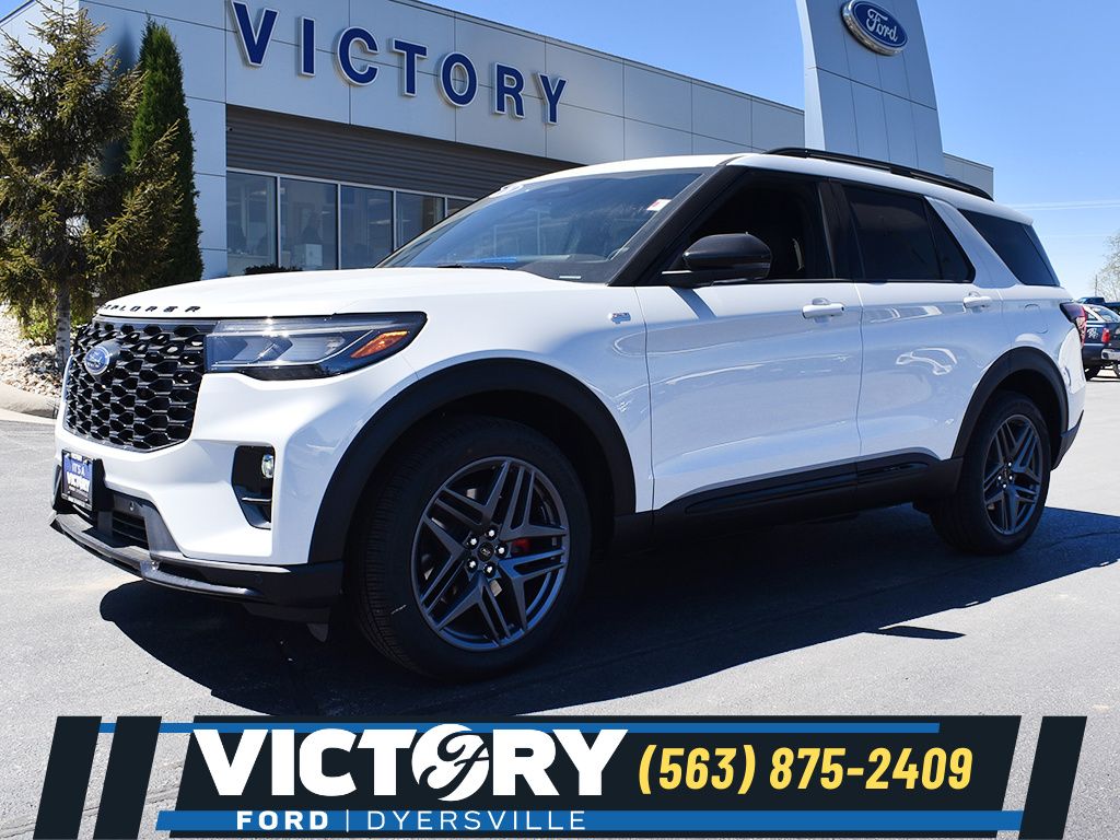 Space White Metallic 2026 Ford Explorer SUV / Crossover All-Wheel Drive Automatic