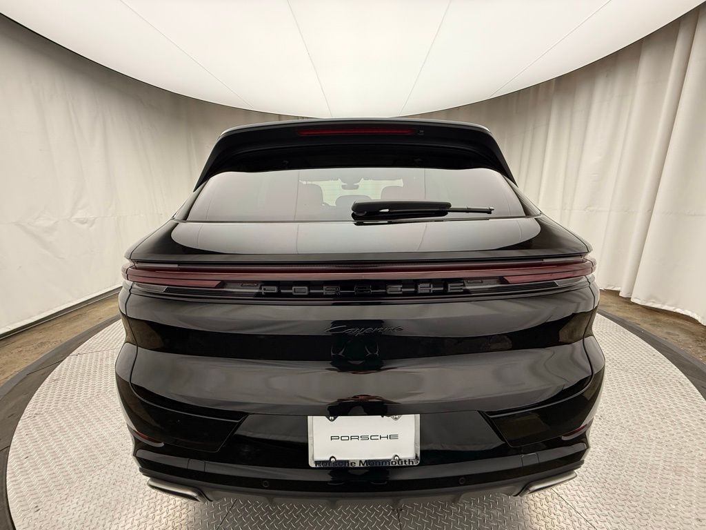 Thumbnail: 2025 Porsche Cayenne - 9