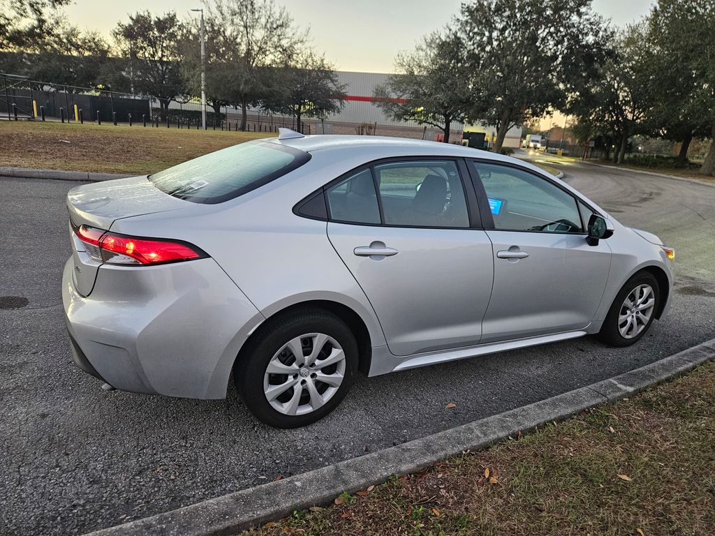 2024 Toyota Corolla LE 5