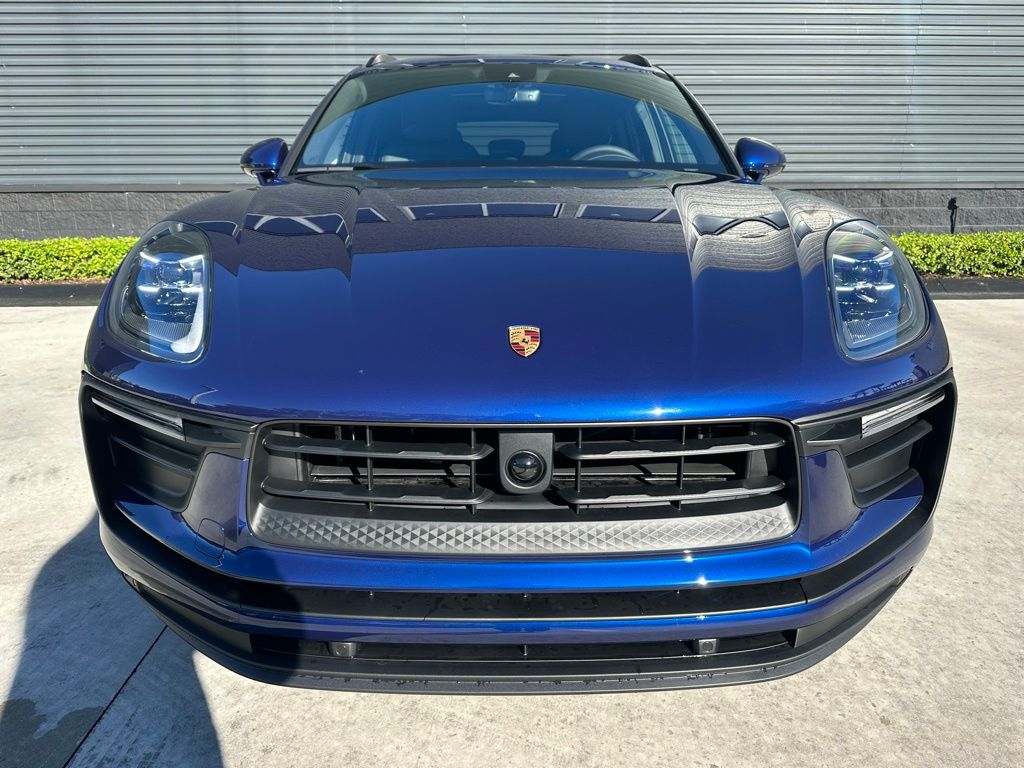 Thumbnail: 2026 Porsche Macan - 16