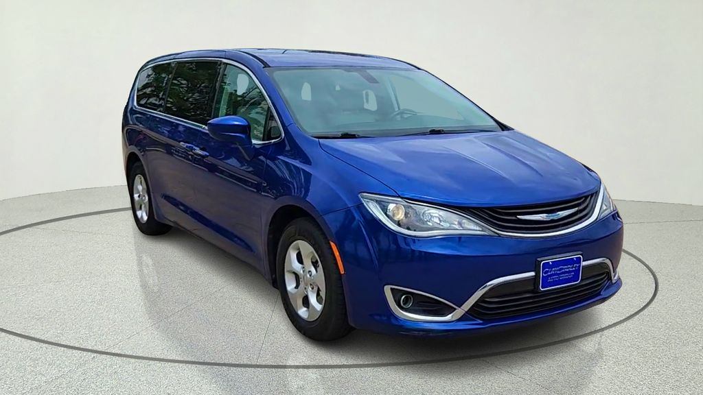 2018 Chrysler Pacifica Hybrid Touring Plus