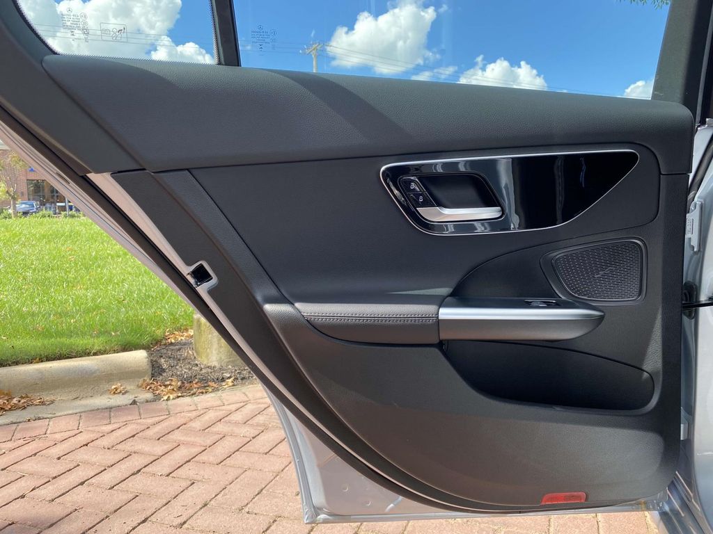 Thumbnail: 2024 Mercedes-Benz C-Class - 16