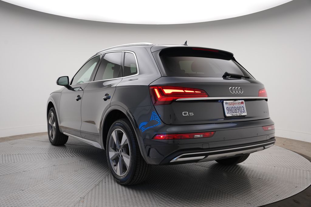 Thumbnail: 2023 Audi Q5 - 3