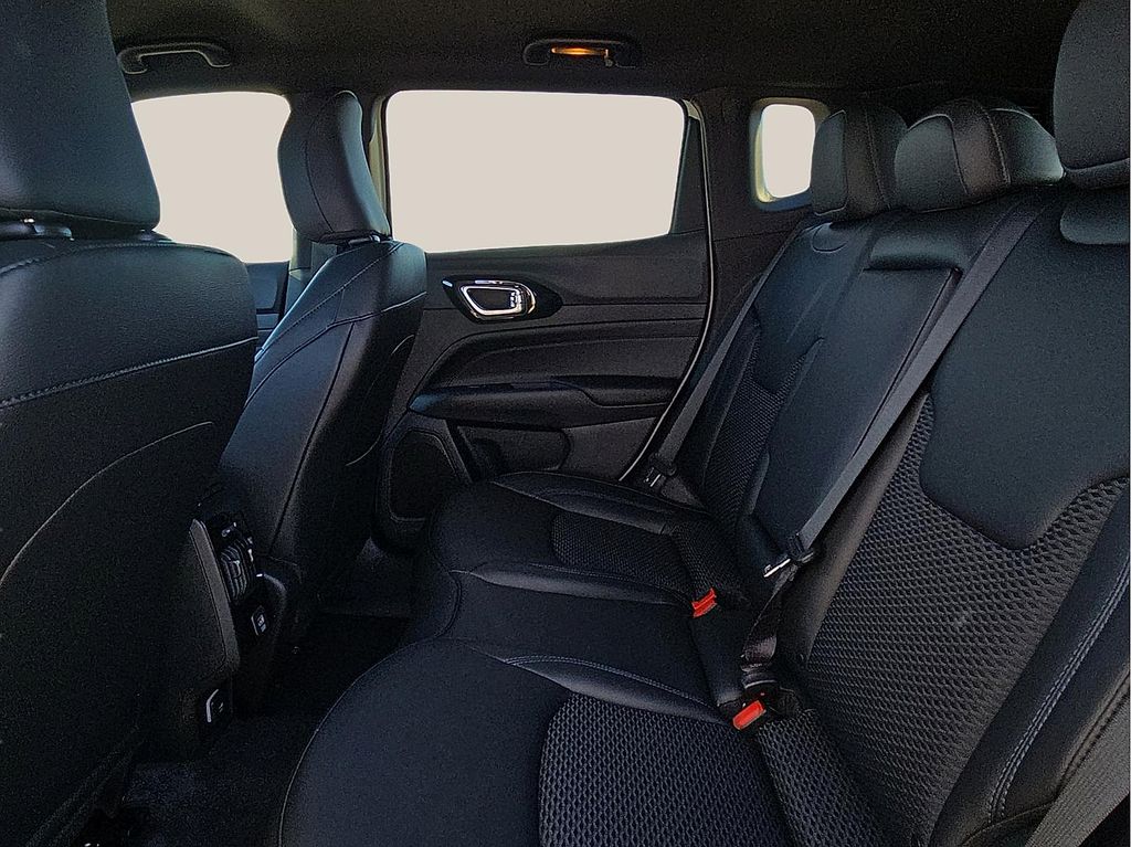 New 2026 Jeep Compass Latitude For Sale in Farmington, AR