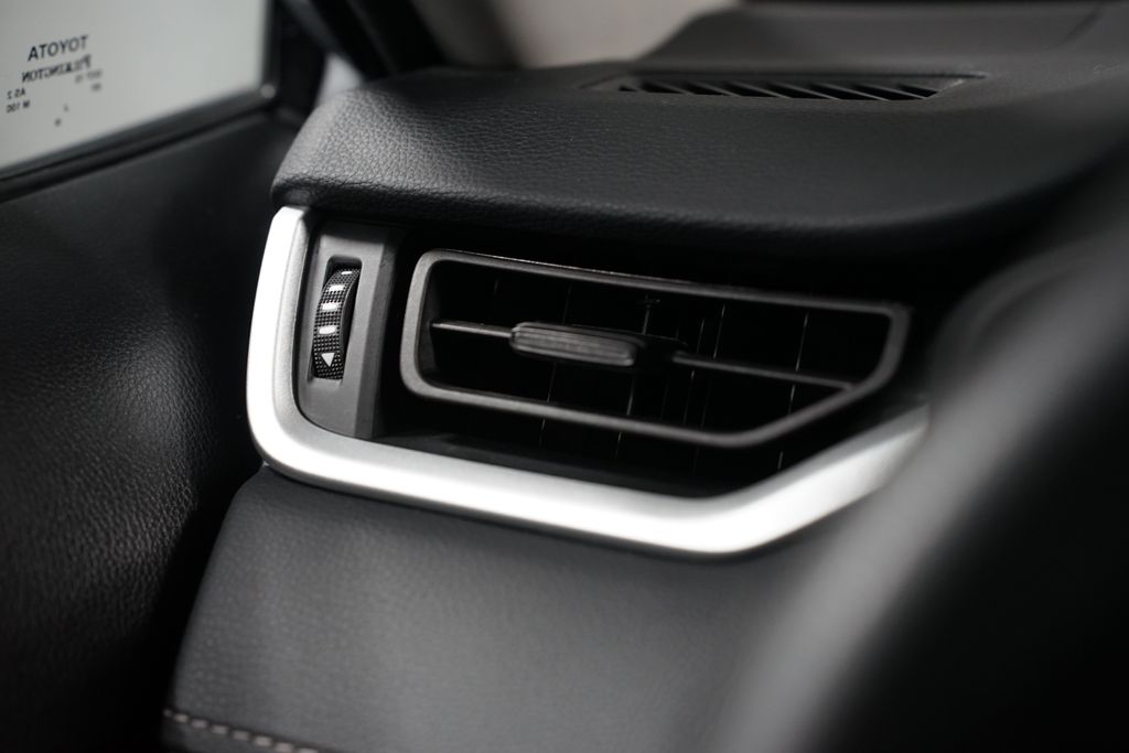 Thumbnail: 2024 Toyota RAV4 - 24