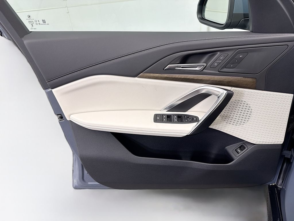 Thumbnail: 2026 BMW X1 - 23