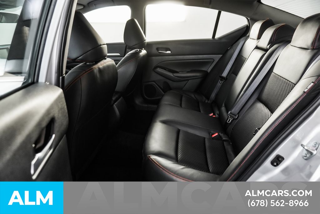 Used 2025 Silver Nissan 2.5 SR image 17