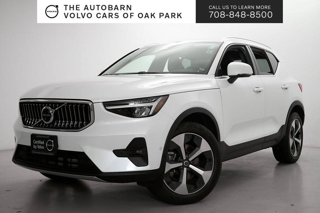 Crystal White 2023 Volvo XC40 SUV / Crossover All-Wheel Drive Automatic