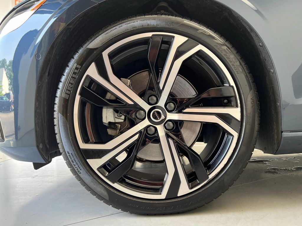 2024 Volvo S60 B5 Plus 23
