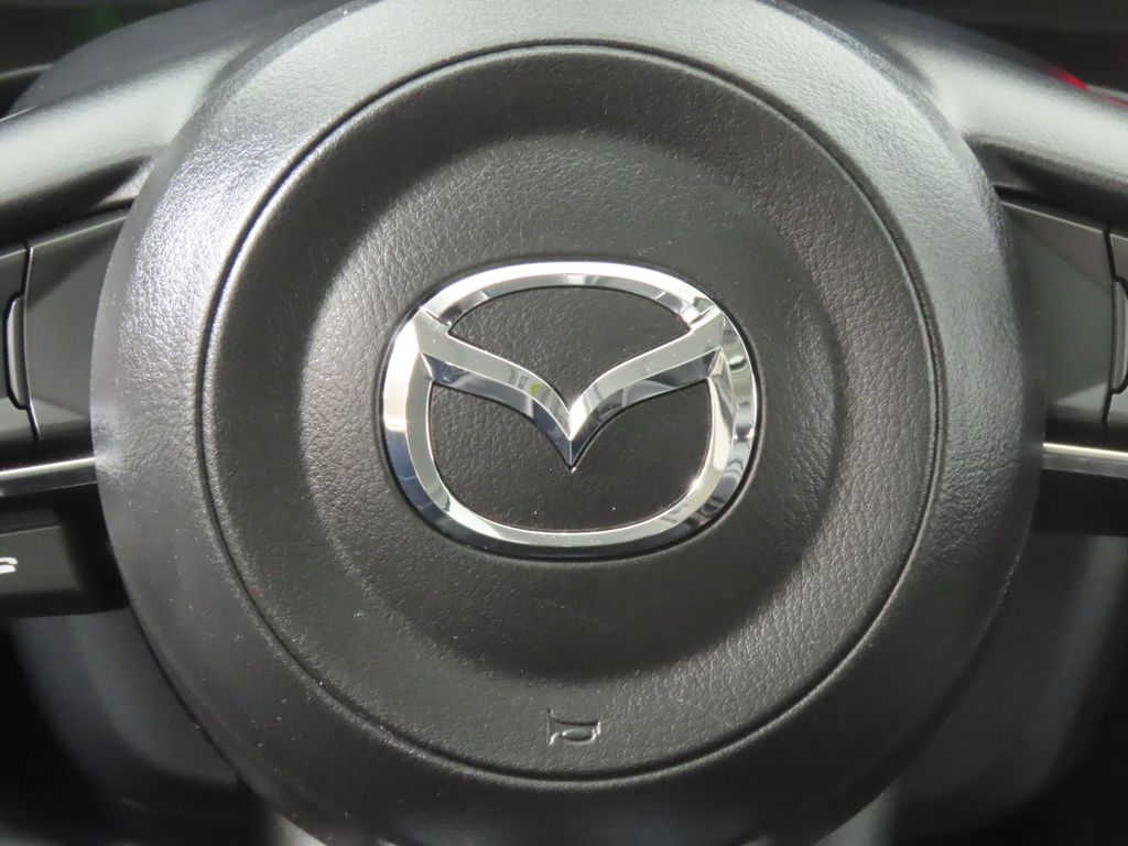 Thumbnail: 2018 Mazda Mazda3 - 17