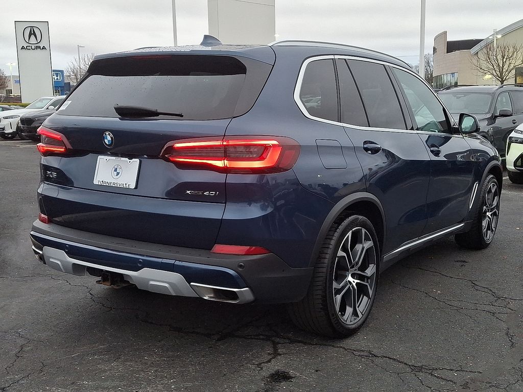 Thumbnail: 2023 BMW X5 - 6