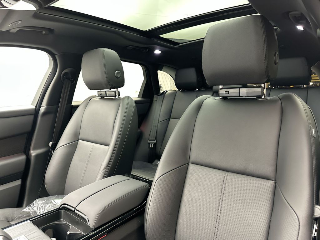 Thumbnail: 2026 Land Rover Range Rover Velar - 9