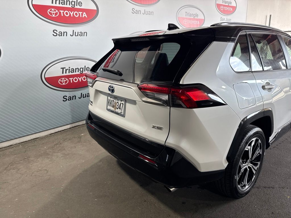 Thumbnail: 2024 Toyota RAV4 - 21
