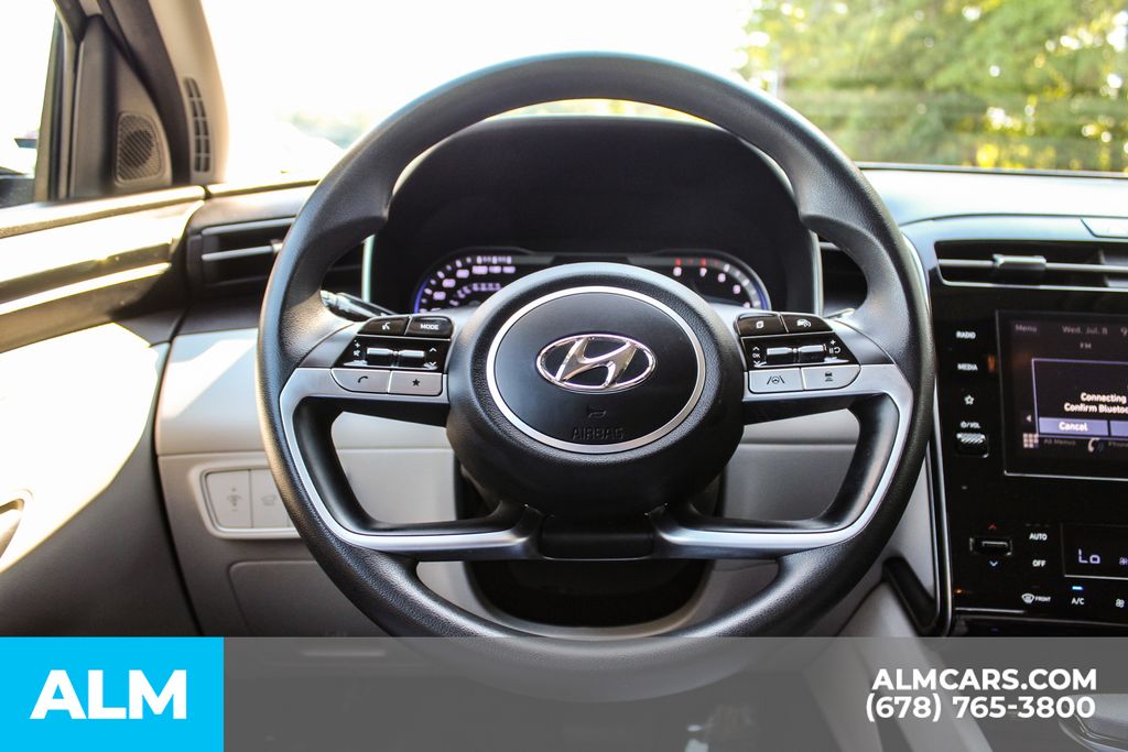 Used 2024 Silver Hyundai SEL image 25