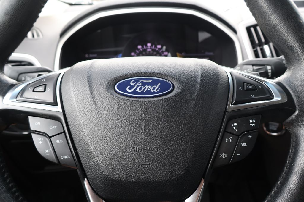 Thumbnail: 2020 Ford Edge - 20