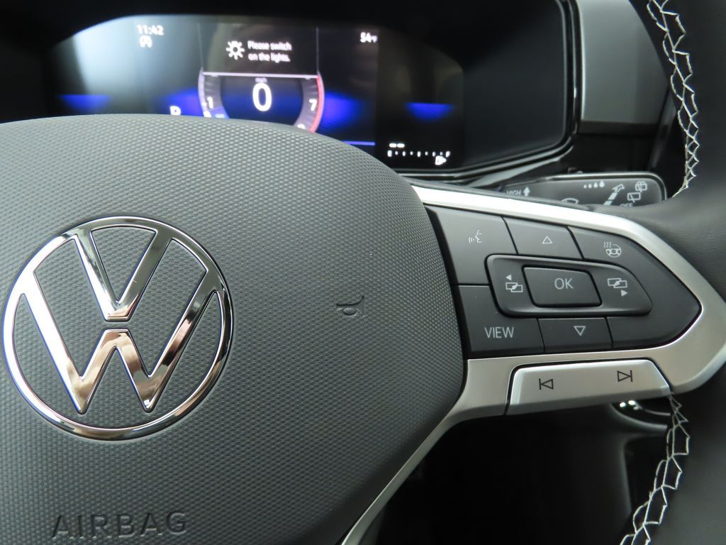 Thumbnail: 2026 Volkswagen Taos - 12