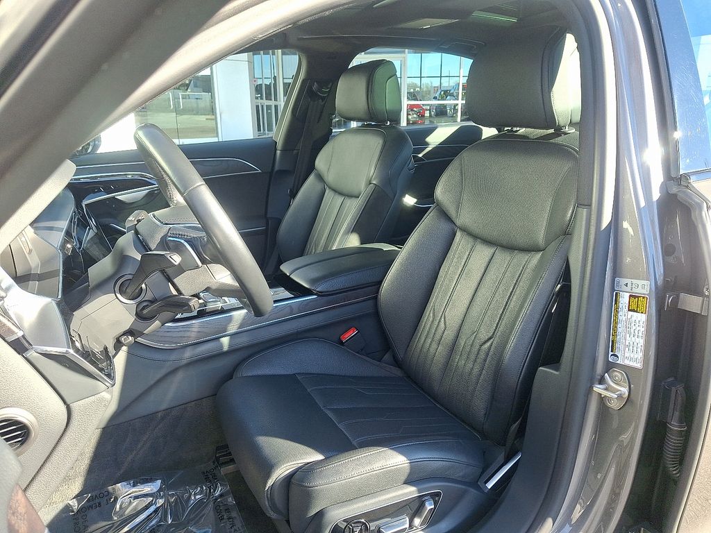 Thumbnail: 2021 Audi A8 - 13