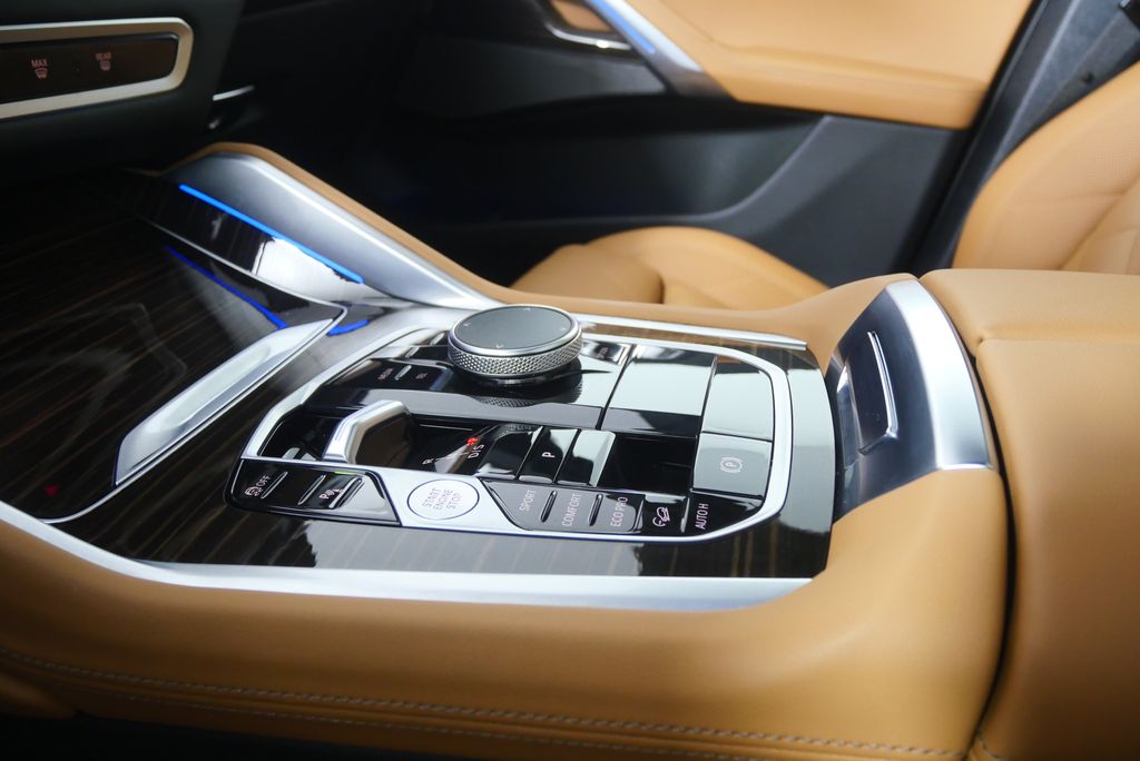 Thumbnail: 2026 BMW X6 - 25