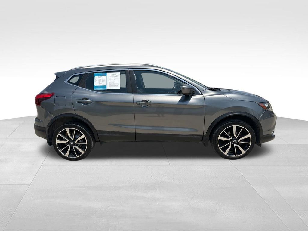 2017 Gun Metallic Nissan Rogue Sport SL FWD SUV