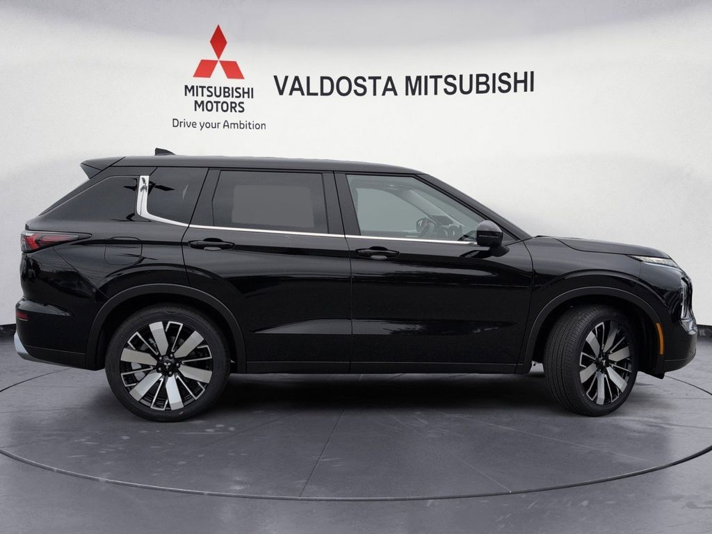 New 2026 Mitsubishi Outlander SUV