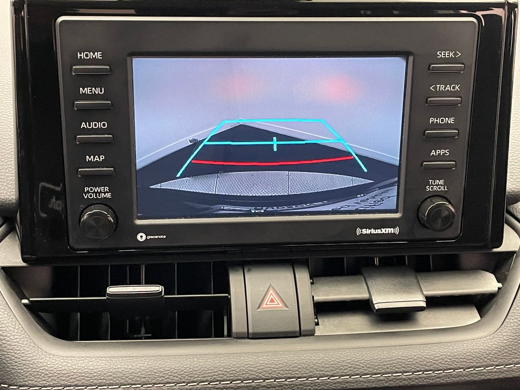 2022 Toyota RAV4 LE 31