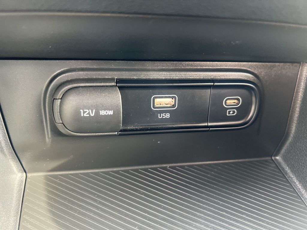 2023 Kia Sportage LX photo