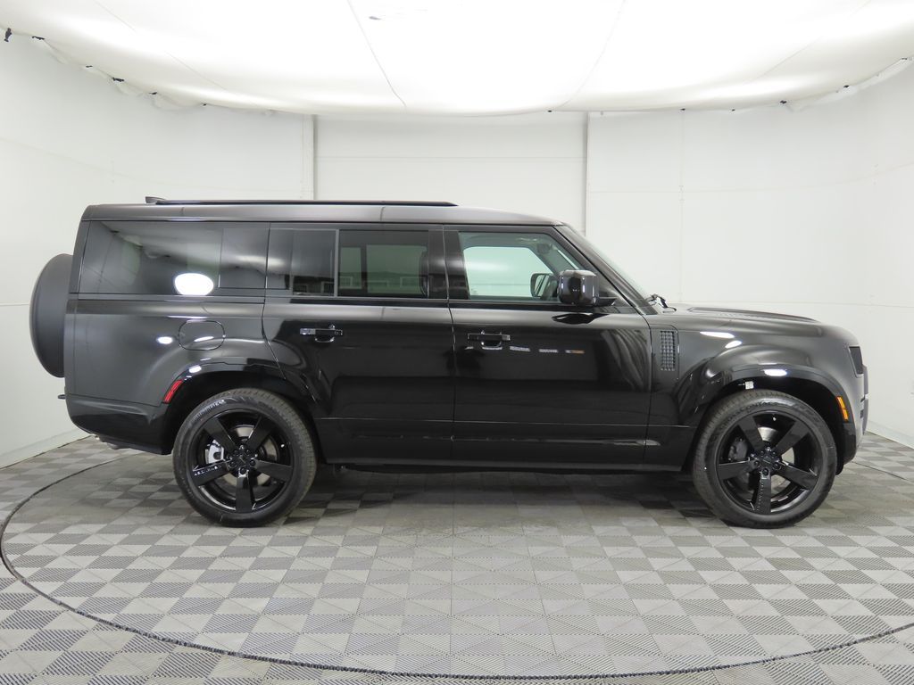 Thumbnail: 2026 Land Rover Defender - 4