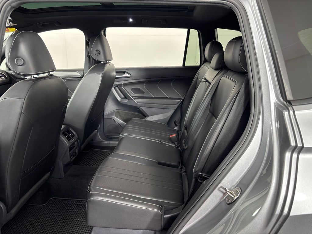 Thumbnail: 2023 Volkswagen Tiguan - 23