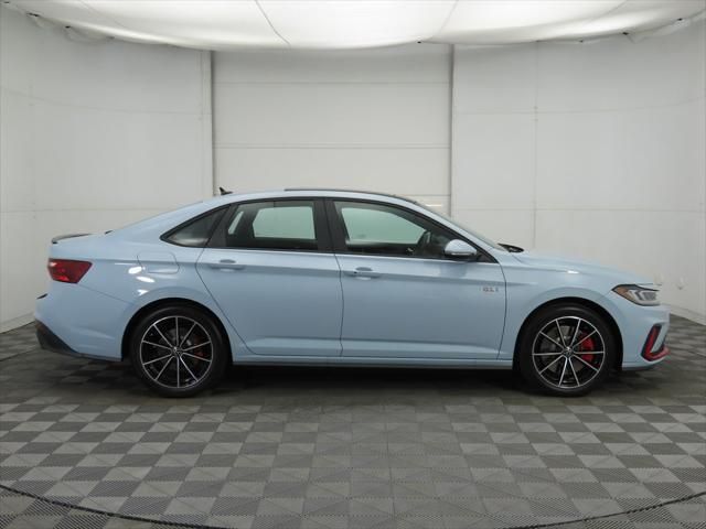 Thumbnail: 2026 Volkswagen Jetta - 4