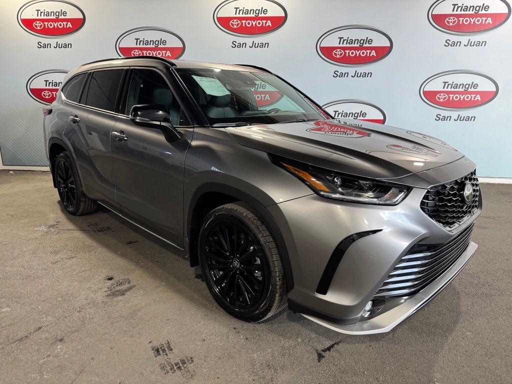 Thumbnail: 2026 Toyota Highlander - 3