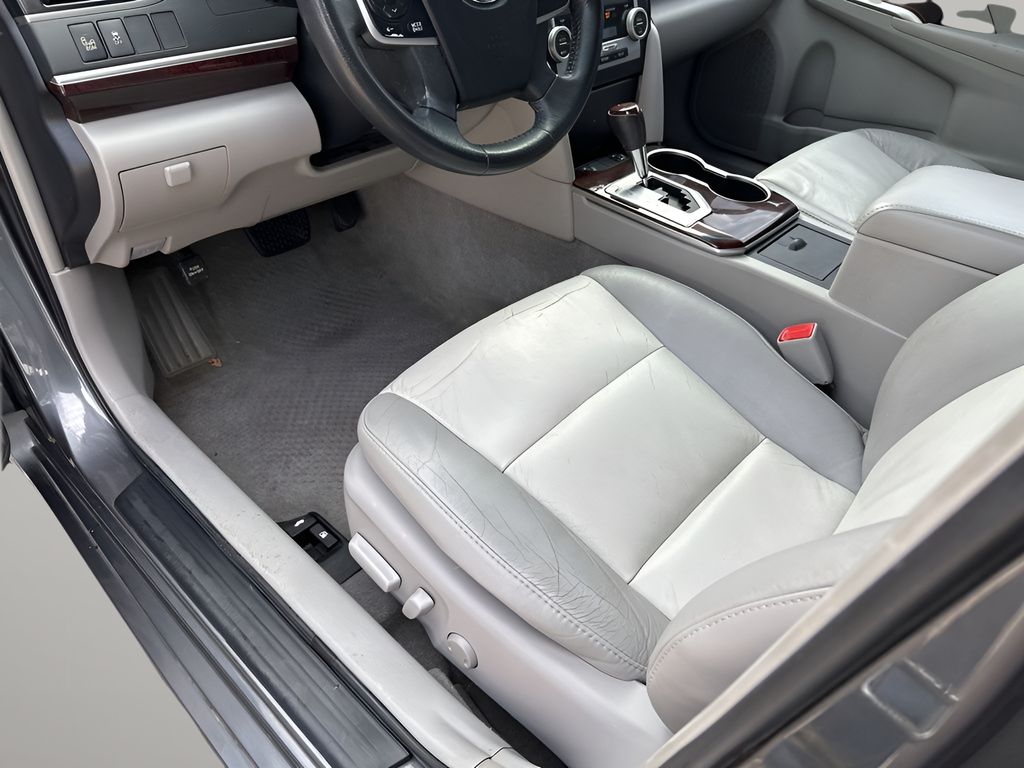 Used Car 2012 Toyota Camry  Xle For Sale Under $12,000 In Austin, Texas