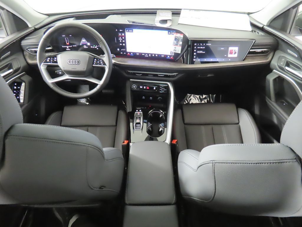 Thumbnail: 2025 Audi Q5 - 11