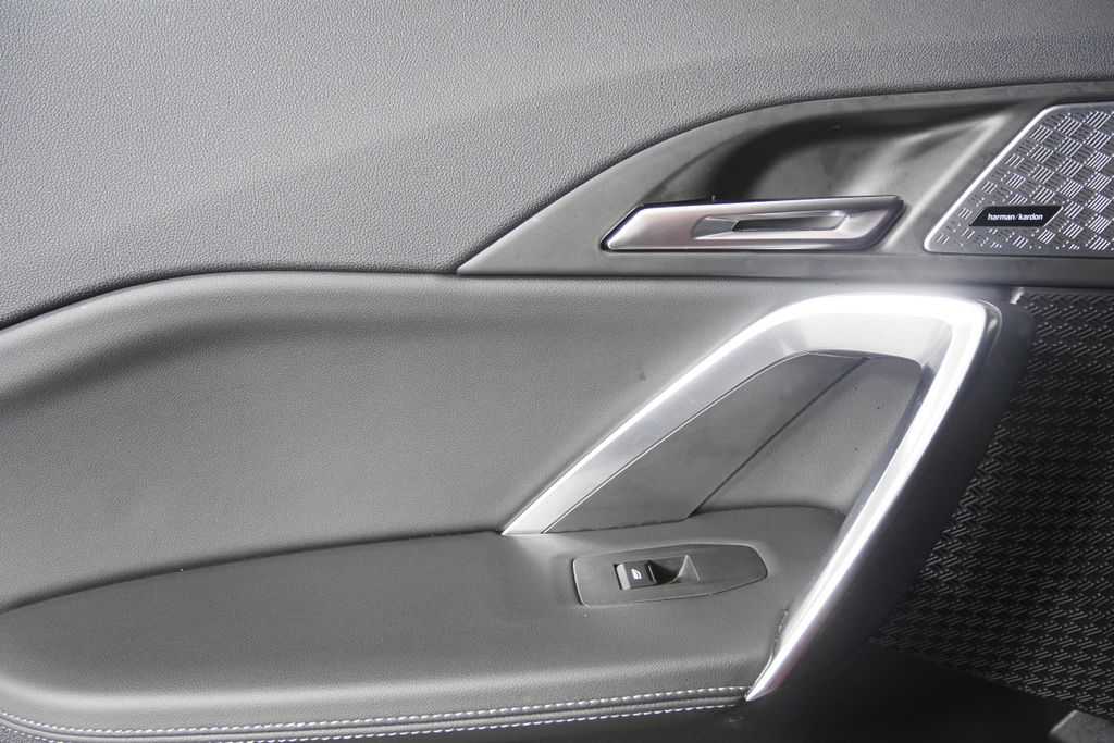 Thumbnail: 2025 BMW X2 - 13