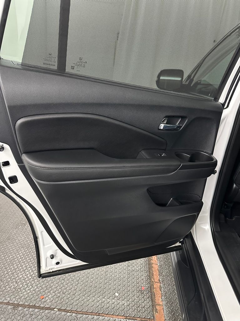 used 2022 Honda Pilot car, priced at $34,985