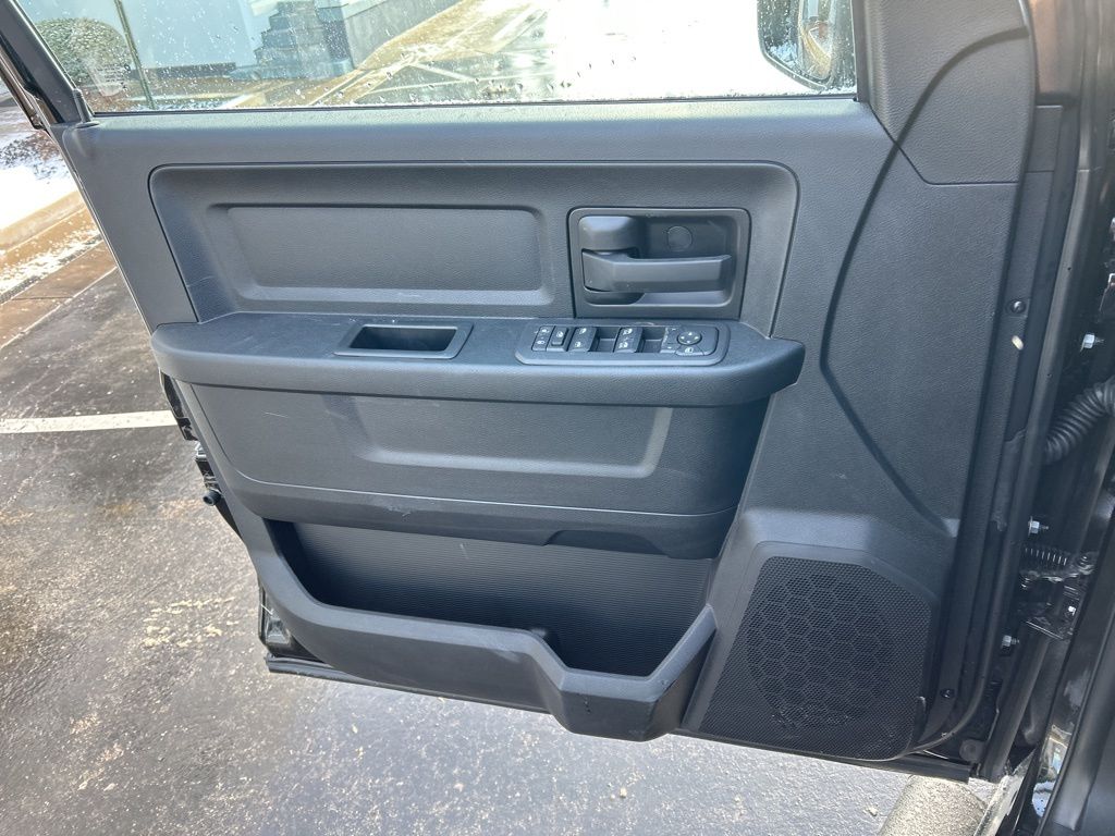 2026 RAM 2500 Tradesman - Photo 17