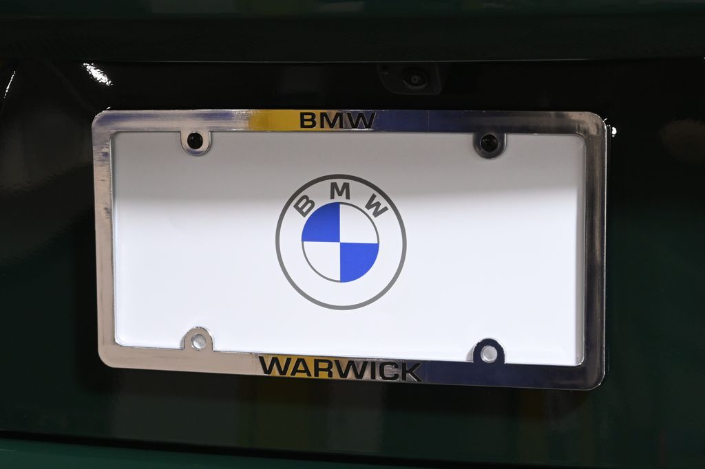 Thumbnail: 2026 BMW M5 - 13