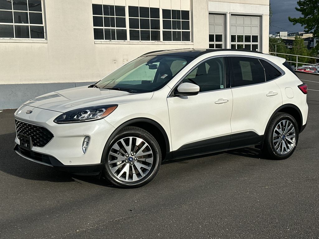 Star White Metallic Tri-Coat 2022 Ford Escape SUV / Crossover All-Wheel Drive 8-Speed Automatic